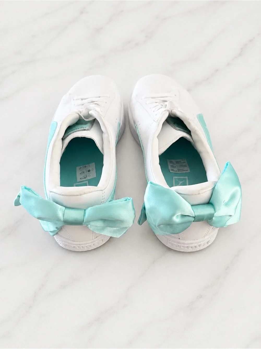 Puma Basket Bow White & Aqua Satin Bow Sneakers Women’s - NBW- size 6
